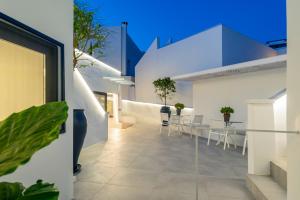 Central Boutique Hotel by naoussa hills adults only Paros Greece