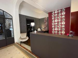 Hotels Le Pavillon d'Enghien, Vichy Centre : photos des chambres
