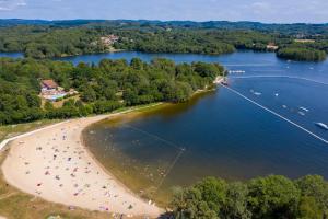 Campings Camping du Lac de Saint-Pardoux : photos des chambres