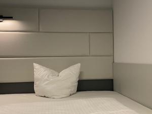 Single Room with Shared Bathroom room in Hotel Continental