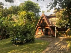 Chalé Linda Vista 5 min. do Centro - 邦雅尔丁