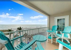 Holiday Home room in #306 Beach Place Condos