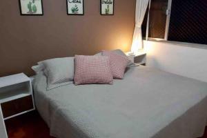 Iluminado Apartamento em Ipanema c wi fi, a pé p Praia