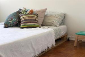 Iluminado Apartamento em Ipanema c wi fi, a pé p Praia