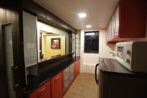 Hotel Metro Palace Bandra