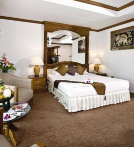Chiangmai Ratanakosin Hotel