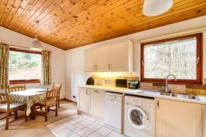 Fisher Lodge sleeps up to 2