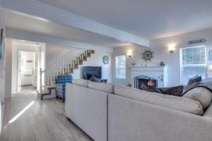 Beach Street Getaway- Seaside - Meredith Lodging