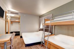 Hotels B&B HOTEL Louveciennes : photos des chambres