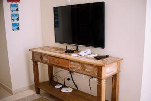 Apto no Itaguá, 2 dts, wifi, piscina e ar condicionado