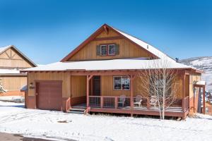 Four Bedroom House room in Fairway 120