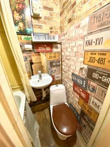 В центрі біля Ратуші вулиця Площа Ринок 11