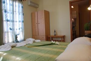 Koulas Pension - Red Lake