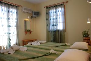 Koulas Pension - Red Lake