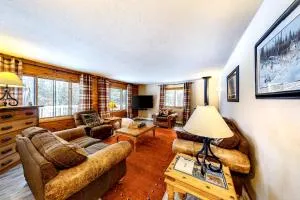 Kape Eagle Lodge - Conover