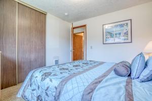 Sea Gem MCA 395 - Meredith Lodging