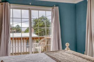 Manzanita Charm MCA 125 - Meredith Lodging