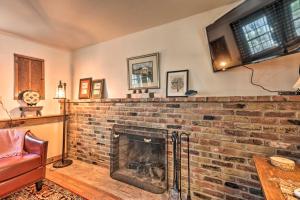 Berkeley Springs Haven with Sleepy Creek Access!