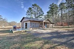 Secluded Boles Home Near River Pets Welcome! - Hodgen