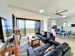 Cairns Ocean View Apartment