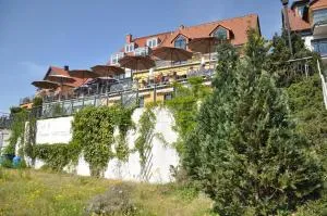 Pension Müritzblick - 鲁特斯塔德·斯塔文哈