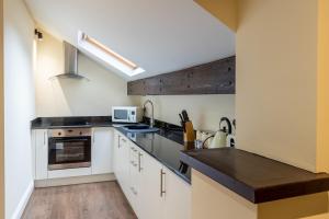 Two Bedroom Apartment with Bunk Beds room in Lakes Spa Apartments