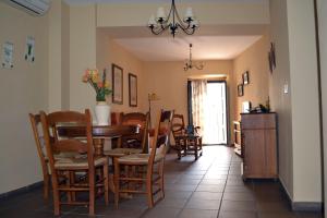 Two-Bedroom Apartment room in Casa Palacio de los Leones
