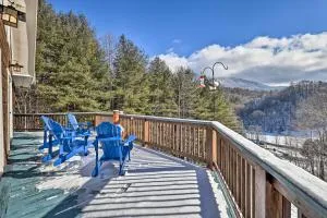Quaint Creston Hideaway with Mtn Views and Hot Tub! - Trade