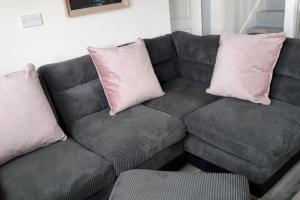 Tory Island 1-Bed Apt Sleeps 4 Parking & SeaView