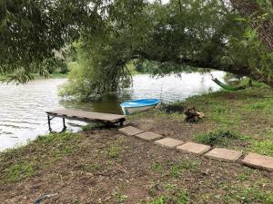 Sazava River Cottage with boating experience