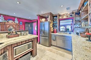 The BougainVilla with Boat Slip on Lake Istokpoga!