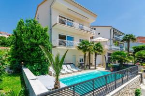 Apartments in Crikvenica 14226