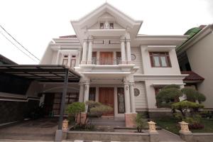 Stay Inn Pasteur Bandung, Husein Sastranegara Airport