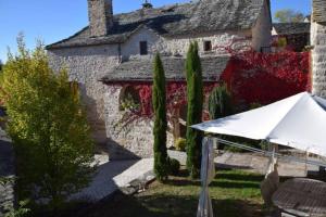 Maisons de vacances Gite les Hortensias : Maison 3 Chambres