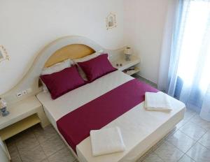 Flora Apartments Paros Greece