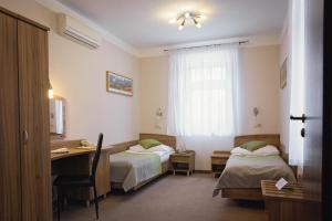 Small Single Room room in Dąbrówka