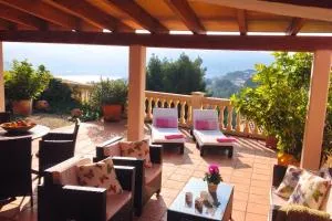 Apartamento gran terraza privada y vistas al mar - Cala Tuent