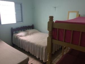 Casa com Amplo quintal no Canto do Mar