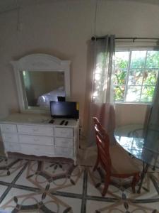 Grace Garden Guesthouse by Eminence Ent