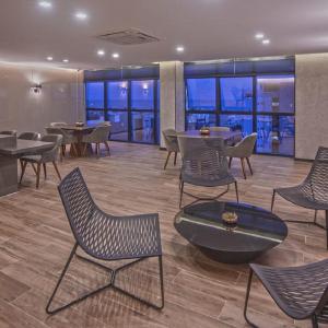 Edifício Time- Apartamento completo- Ponta Verde