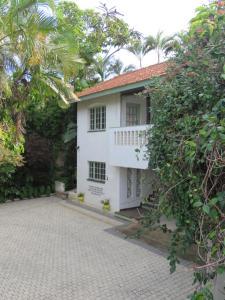 Bare Feet Retreat B&B