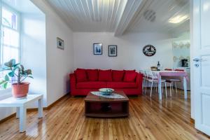 Nikis Traditional House