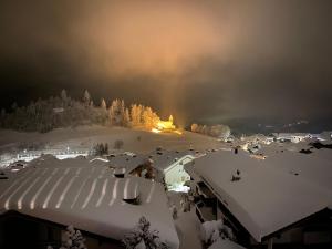 Casa Ansiel - 2.5 Zimmer Ferienwohnung am Sonnenhang von Falera