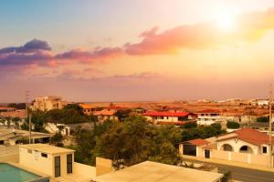 Chipipe Salinas Beach Apartment w Parking