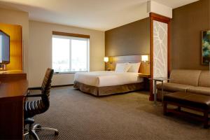 High Floor King, Sofabed room in Hyatt Place Lansing-East