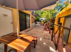 CASA LILI LUXURY VALLADOLID "Fast Wifi, Hot Water, Kitchen & TV" - Kunkunul