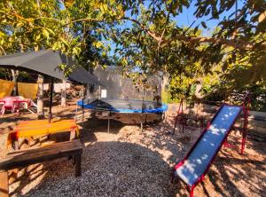 CASA LILI LUXURY VALLADOLID "Fast Wifi, Hot Water, Kitchen & TV"