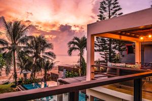 Baan SanSuk Pranburi - Beach Front & Pool Villa