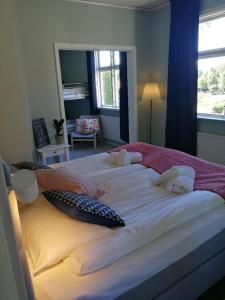Family Room with Private Bathroom room in Sjugare Bed & Breakfast