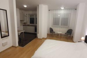 Avantgarden Studio - Netflix free